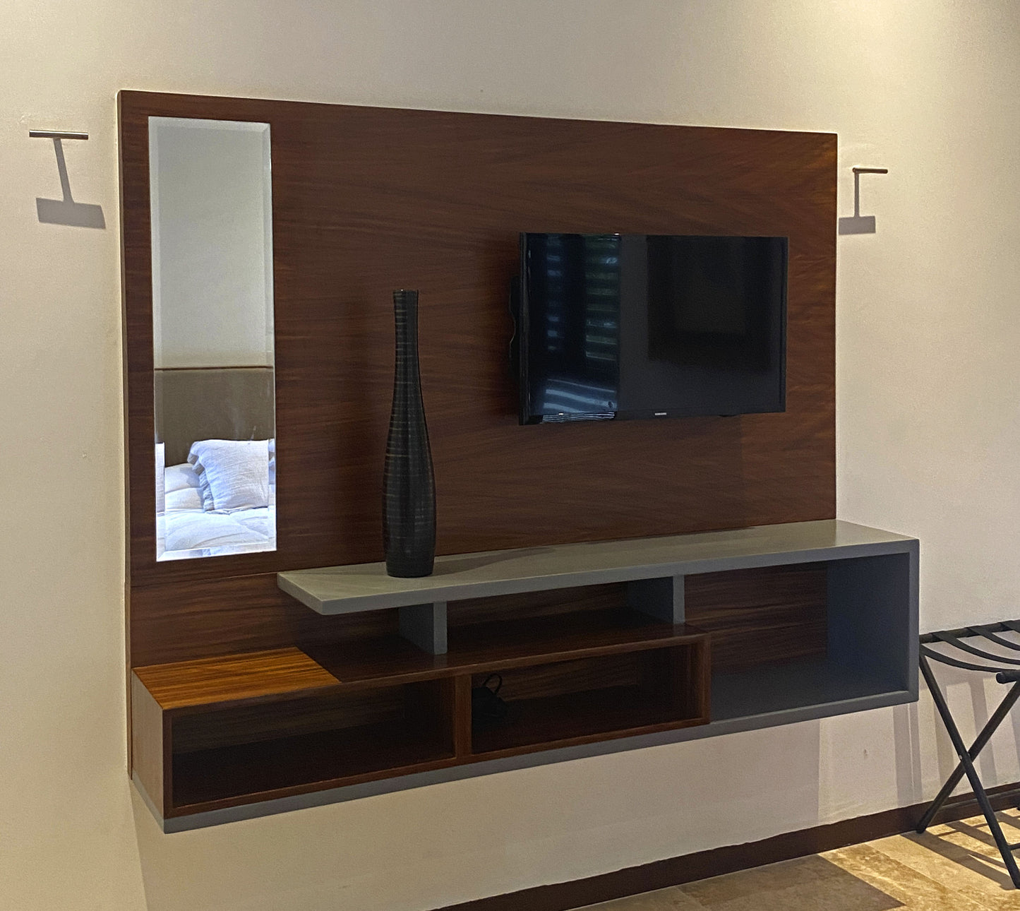 Mueble de T.V. Mercedez