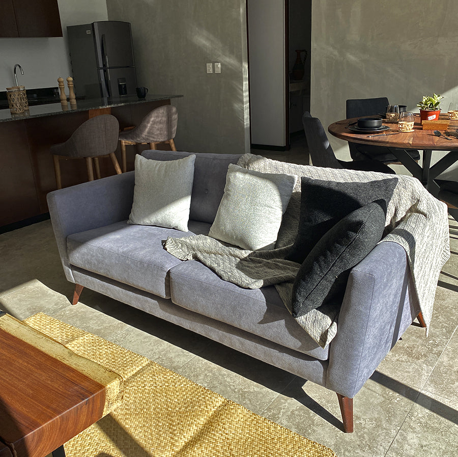 LOVE SEAT EMILIO